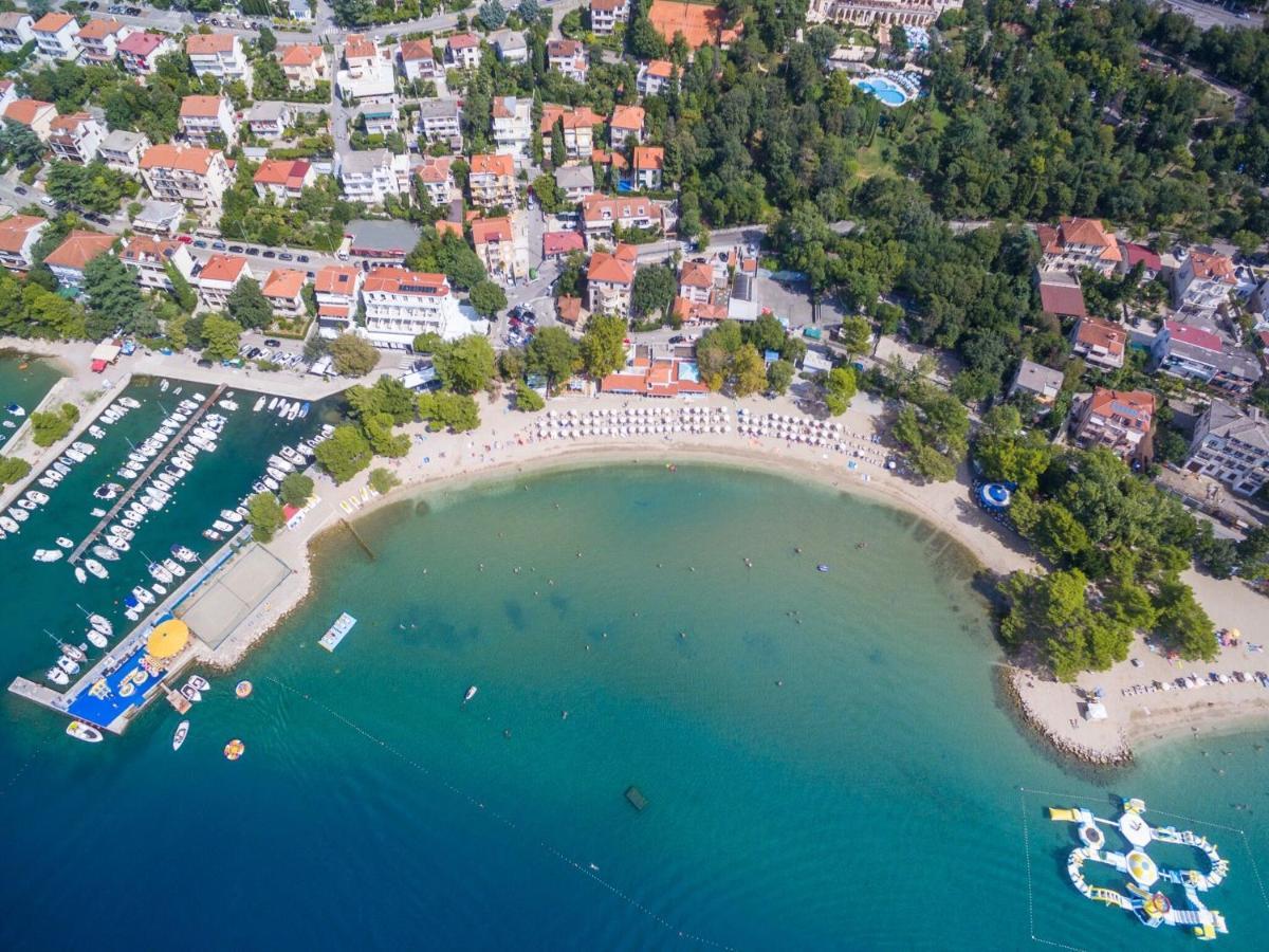Apartments Artan Crikvenica Exterior foto