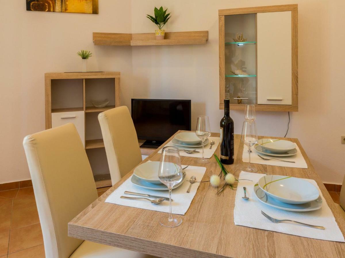 Apartments Artan Crikvenica Exterior foto