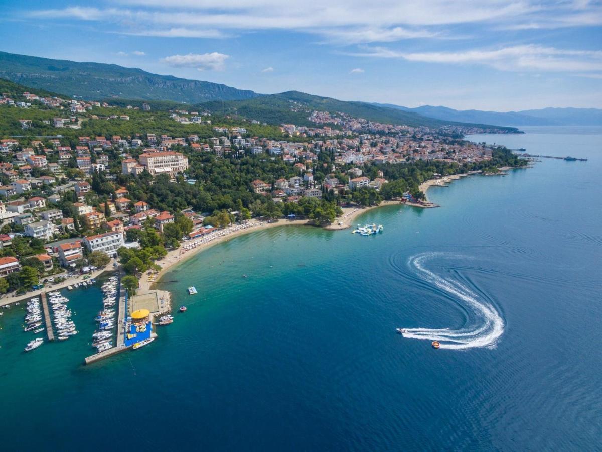 Apartments Artan Crikvenica Exterior foto